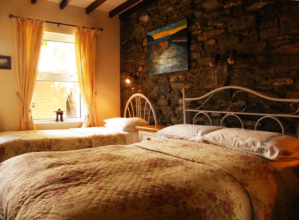كينمير Druid Cottage الغرفة الصورة